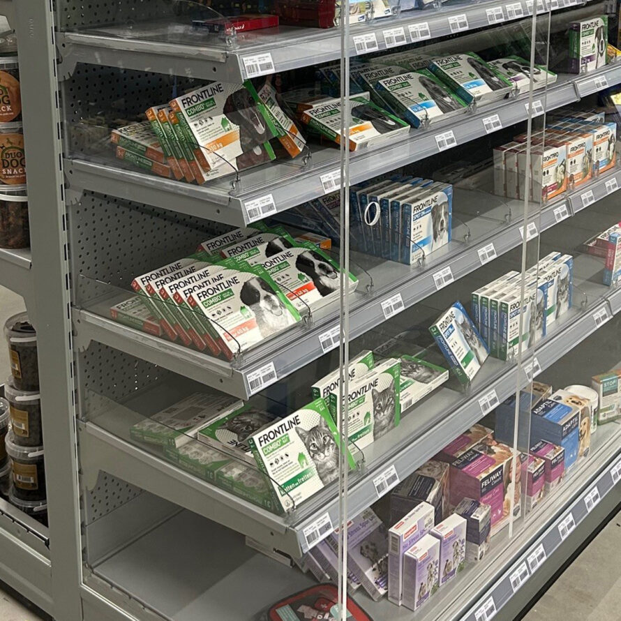 vitrinekast deuren helder plexiglas