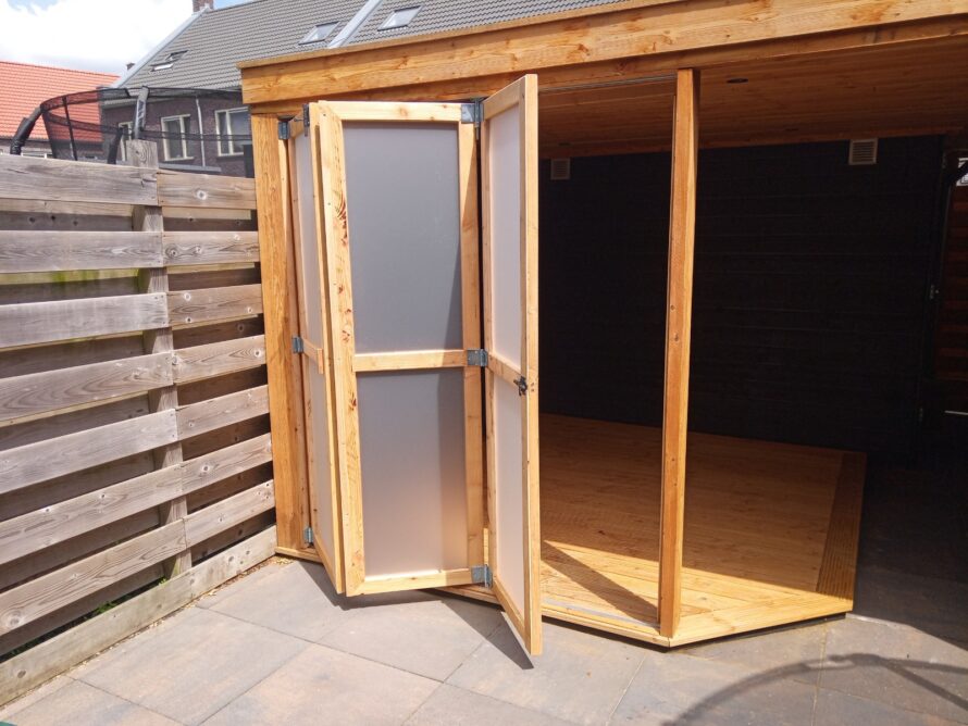 Zijwand mat plexiglas veranda