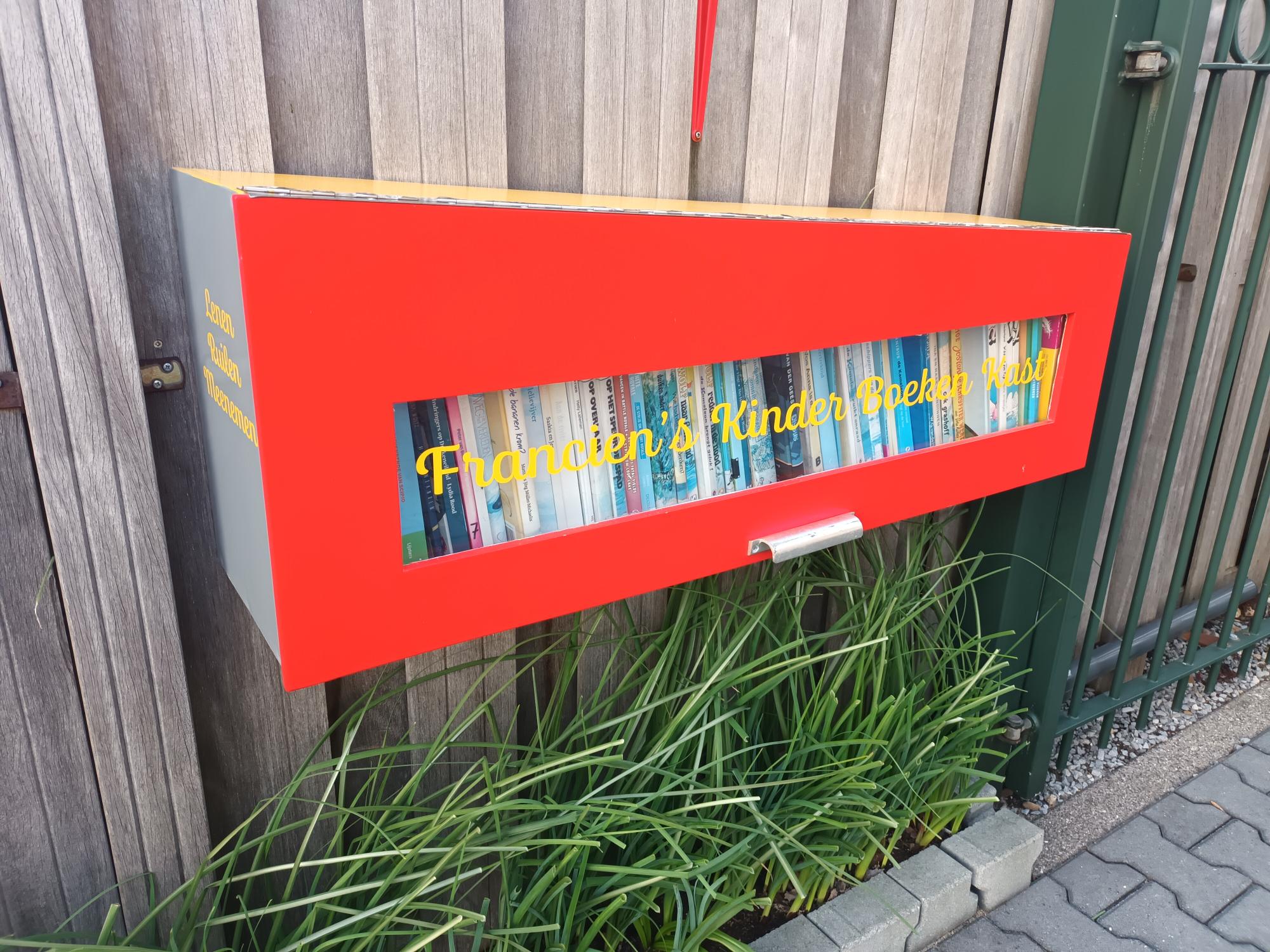 boekenkast plexiglas helder 2 mm