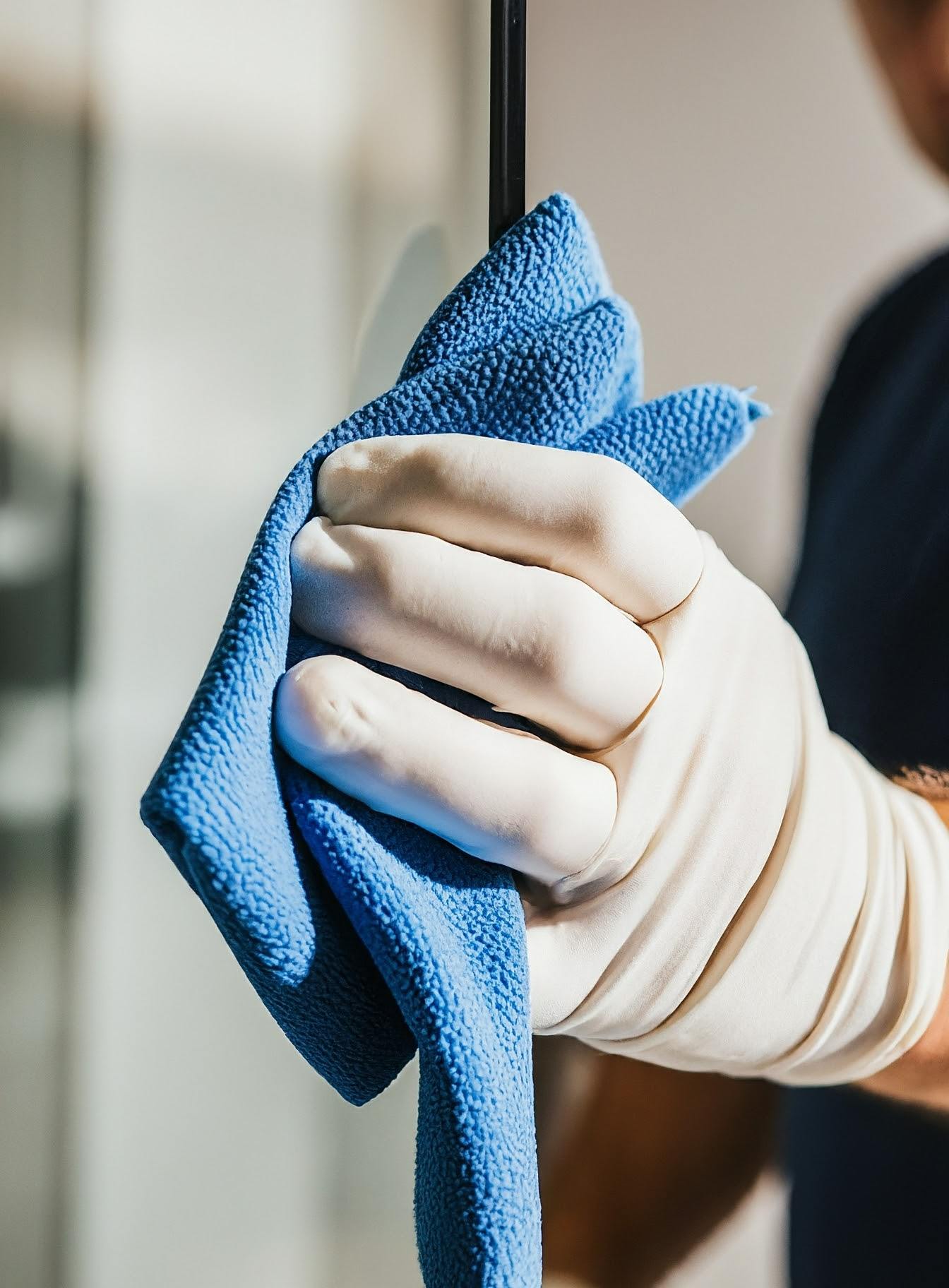 helder plexiglas schoonmaken