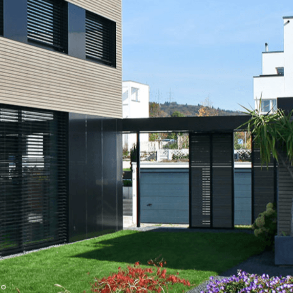 Alucobond Solid zwart 326 gevelbekleding woning