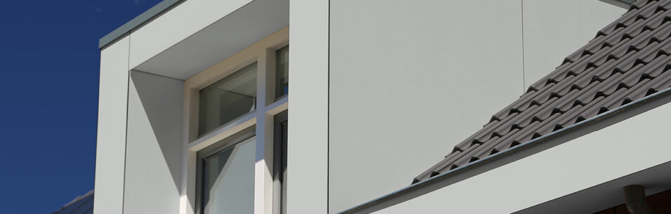 Trespa® Izeon® RAL 7035 lichtgrijs 6 mm dakkapel