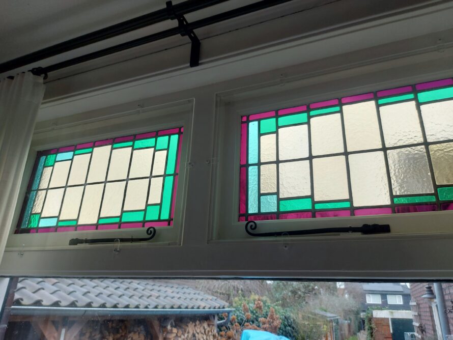 Voorzetraam polycarbonaat op maat glas in lood