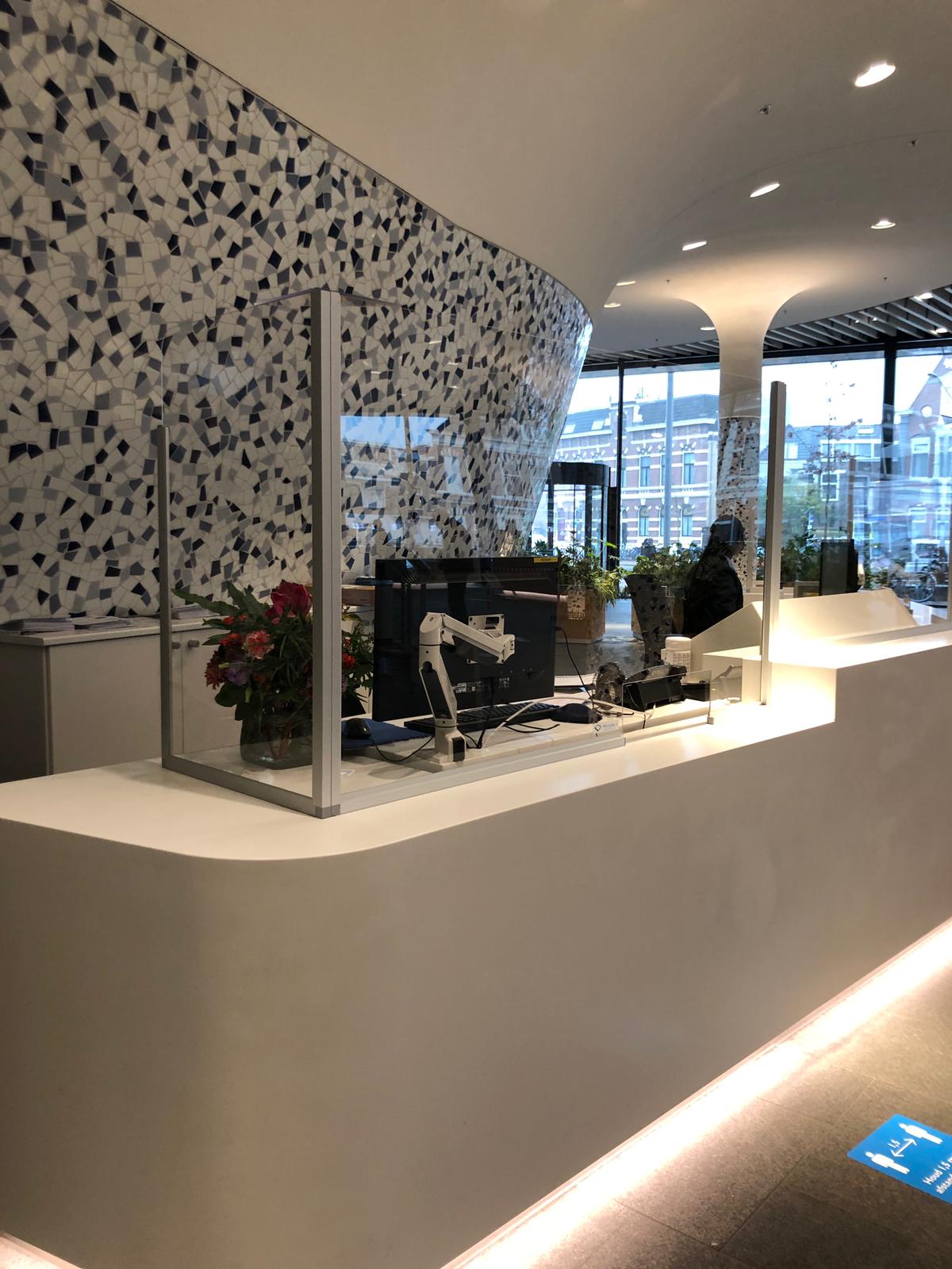 plexiglas op maat balie