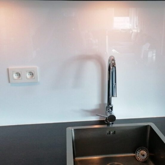plexiglas keuken wand