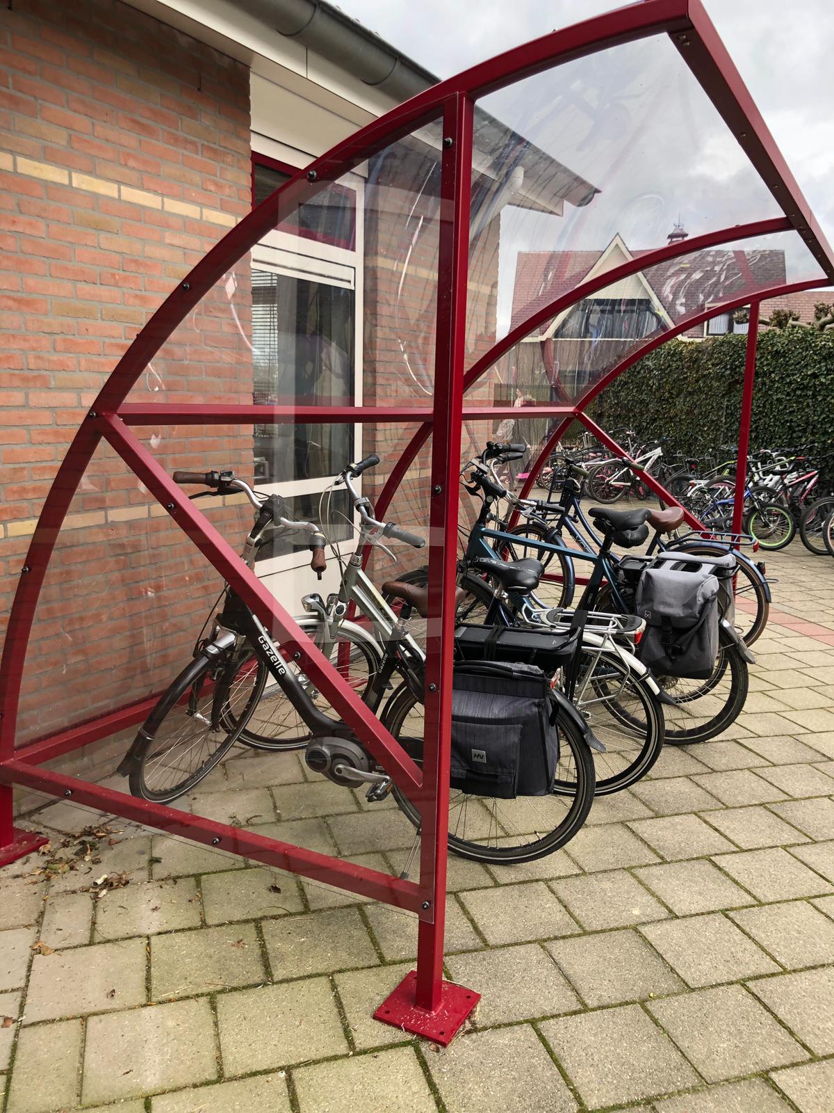 Fietsenstalling polycarbonaat helder kraswerend